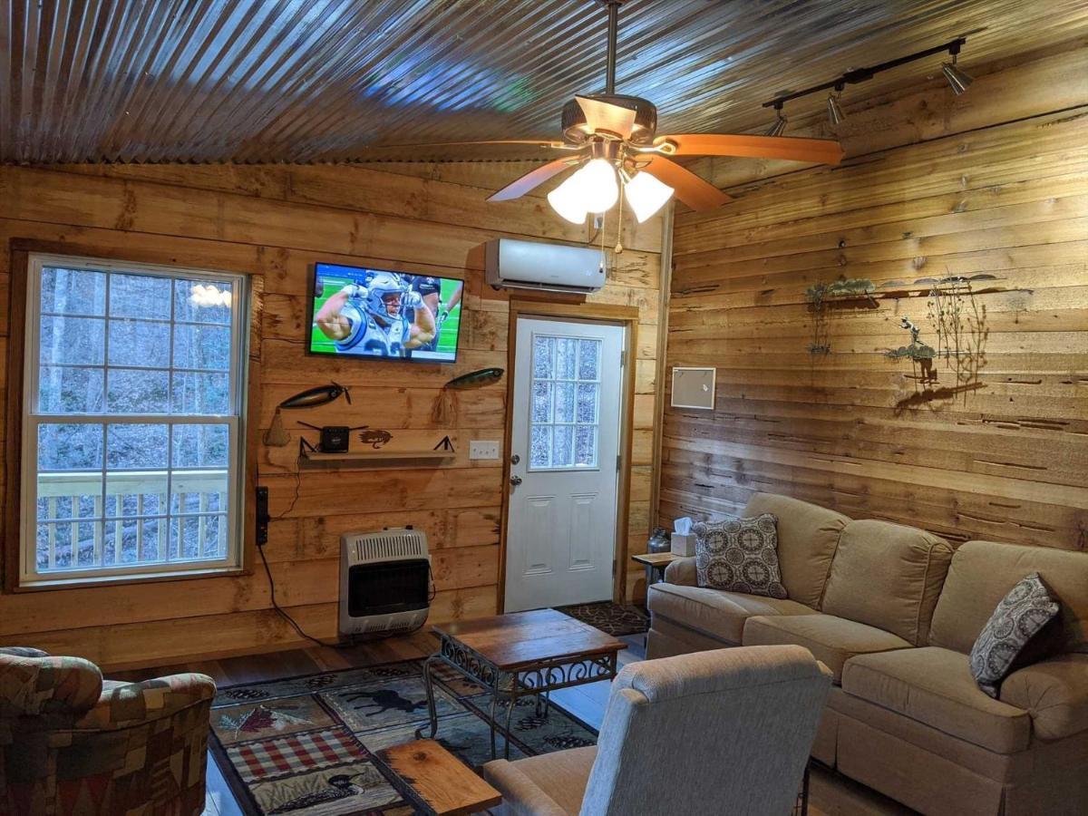 Deep Creek Hideaway Cabin Bryson City Dış mekan fotoğraf